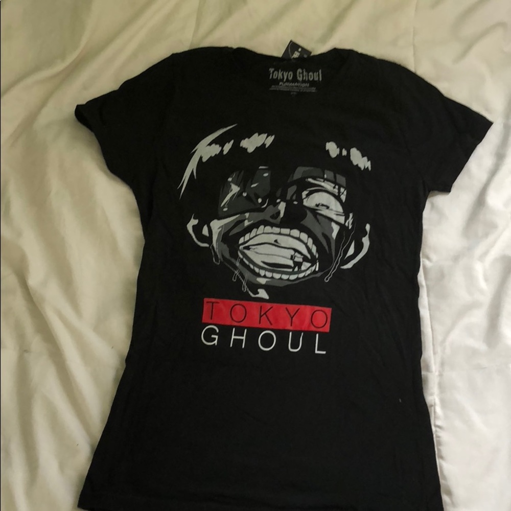 Black anime tee